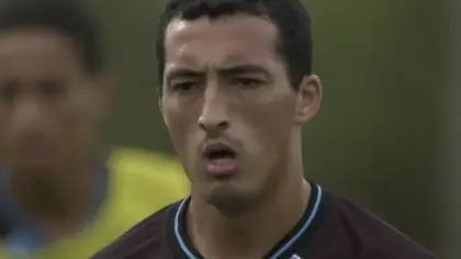 Émerson Leal com a camisa do Grêmio no início da carreira