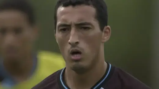 Émerson Leal com a camisa do Grêmio no início da carreira