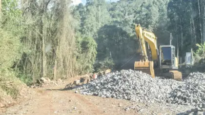 ERS-437 permanece bloqueada em Vila Flores até sexta-feira para realização de trabalhos - Studio TV
