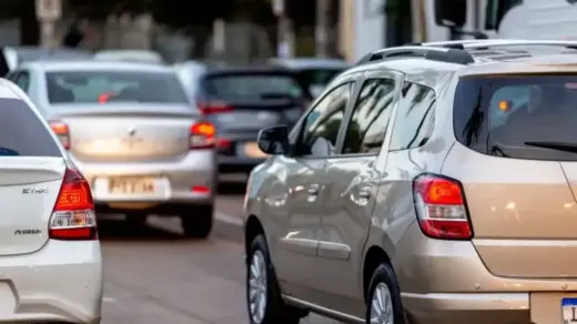 Exame toxicológico: motoristas com CNH C, D e E devem cumprir prazo para evitar multa de R$ 1.467 - Studio TV