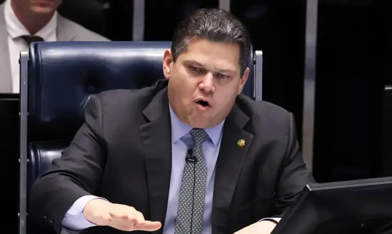 Fim da escala 6x1: Congresso prevê promulgação nesta sexta-feira e empresas terão 60 dias para adaptação - Studio TV