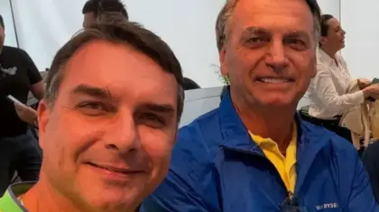 Flávio Bolsonaro poderia perdoar o pai se chegar à Presidência? Entenda os limites jurídicos - Studio TV