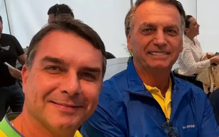 Flávio Bolsonaro poderia perdoar o pai se chegar à Presidência? Entenda os limites jurídicos - Studio TV