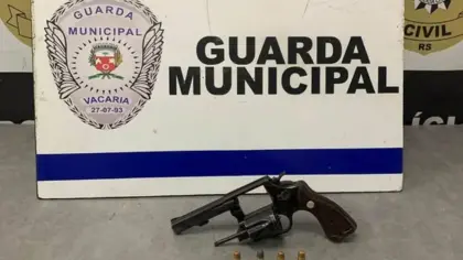 Guarda Municipal prende foragido após ocorrência com arma de fogo em Vacaria - Studio TV