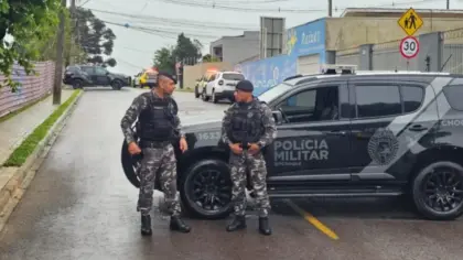Homem armado com faca mantém cerca de 25 pessoas reféns em creche de Curitiba - Studio TV
