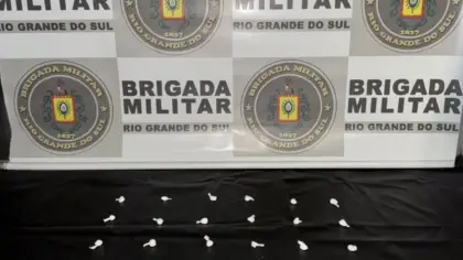Homem de 23 anos é preso com 33 porções de cocaína em Bento Gonçalves - Studio TV