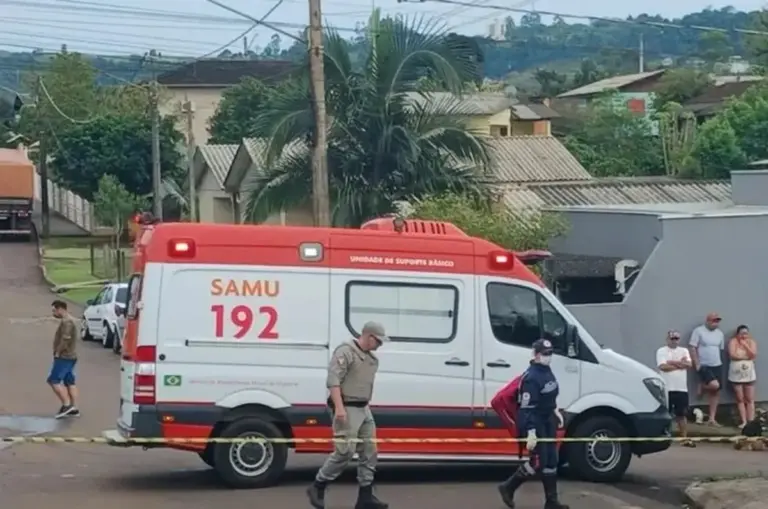 Homem é indiciado por feminicídio após perseguir e matar companheira a facadas no RS - Studio TV