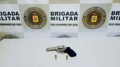 Homem é preso com revólver durante abordagem a BMW em São Marcos - Studio TV