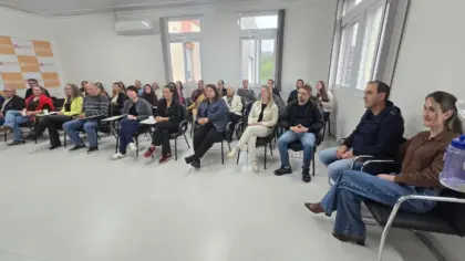 Hospital São João Batista recebe prefeitos e lideranças regionais para visita às obras em Nova Prata - Studio TV