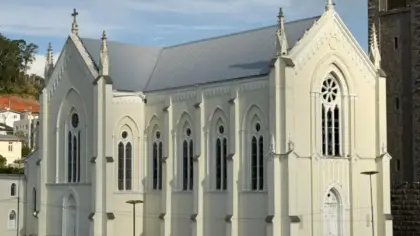 Igreja Matriz de Flores da Cunha tem nova cobertura concluída após incêndio que atingiu o templo - Studio TV