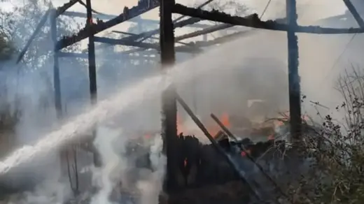 Incêndio destrói residência no interior de Guaporé e caso será investigado - Studio TV
