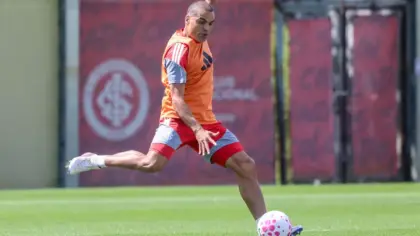 Foto de arquivo de jogadores do Internacional em treinamento