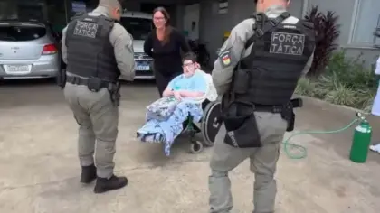 Jovem internado desde o nascimento realiza sonho de conhecer a Força Tática em Ijuí - Studio TV