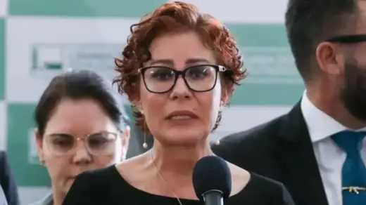 Justiça italiana adia para novembro audiência sobre extradição de Carla Zambelli - Studio TV