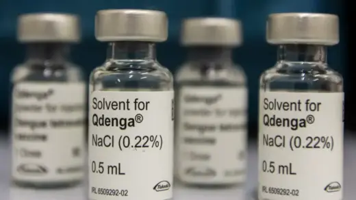 Vacinação contra a dengue em imagem de arquivo