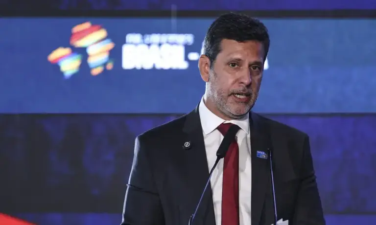 MEC vai acionar Polícia Federal para investigar ameaças contra universidades nas redes sociais - Studio TV
