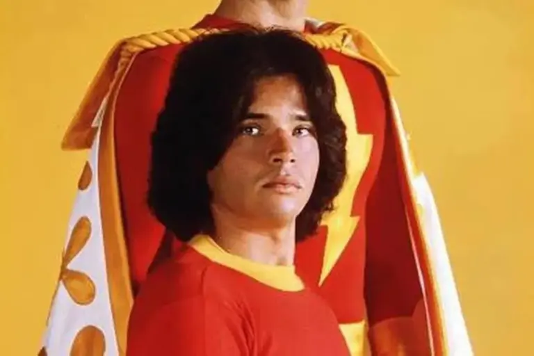 Morre aos 75 anos Michael Gray, ator que interpretou o primeiro Billy Batson na série Shazam! - Studio TV
