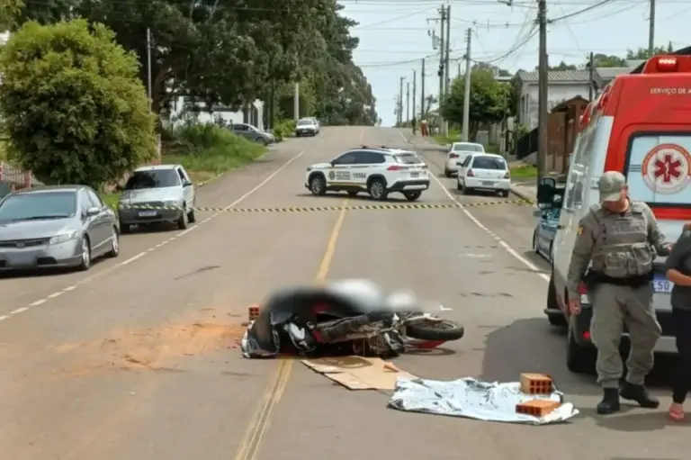 Motociclista de 23 anos morre após colisão com carro em Soledade - Studio TV