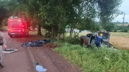 Motorista de 41 anos morre após caminhonete capotar na RS-307, em Santa Rosa - Studio TV