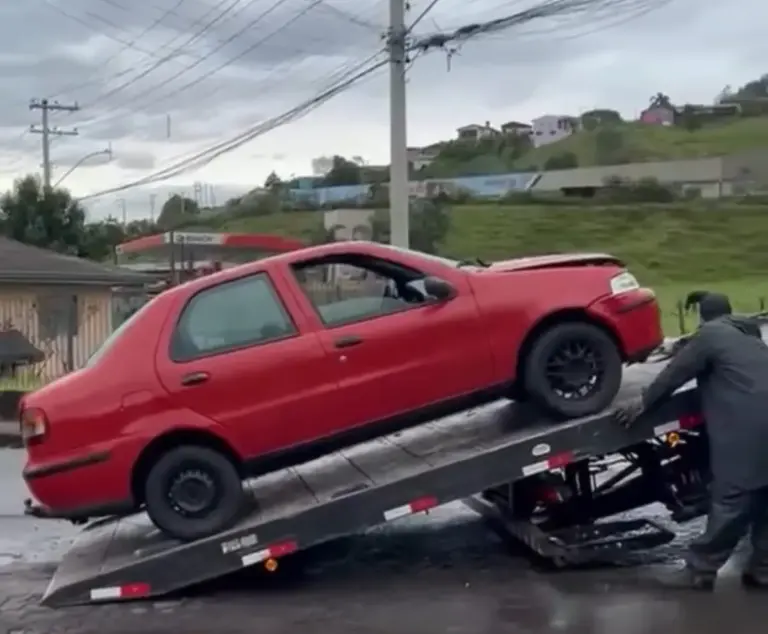 Motorista sem CNH e com suspeita de embriaguez é flagrado durante fiscalização em Caxias do Sul - Studio TV