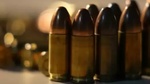 Munições compradas pelo Exército são encontradas com criminosos ligados ao Comando Vermelho - Studio TV