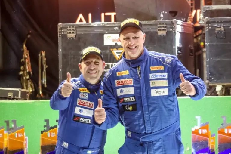 Navegador de Nova Prata conquista título do Campeonato Brasileiro de Rally de Velocidade - Studio TV