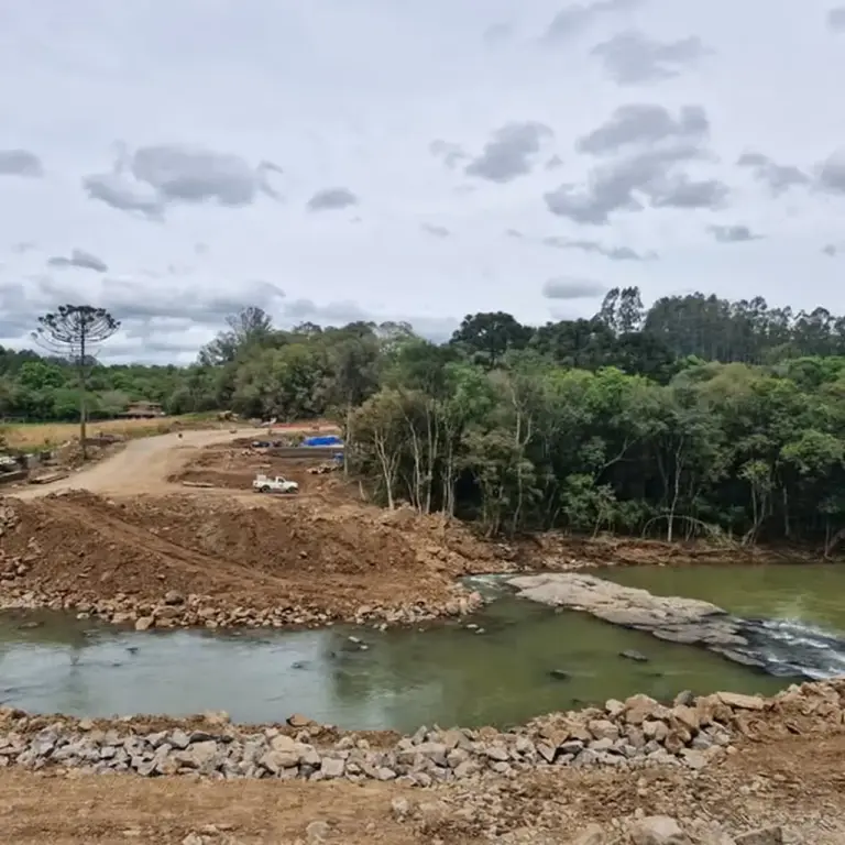 Obras da ponte sobre o Rio Não Sabia avançam na ERS-441, em Vista Alegre do Prata - Studio TV
