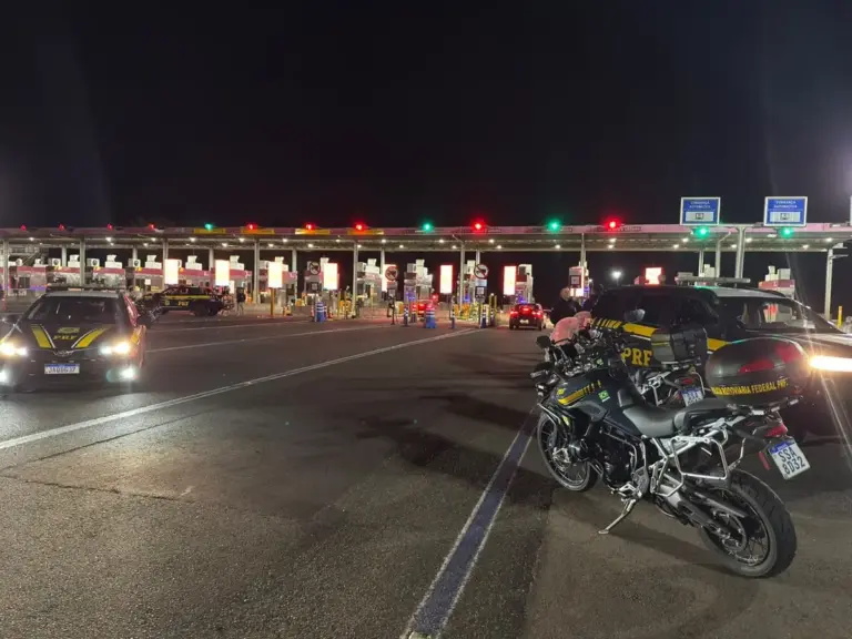 Operação da PRF na Freeway registra 75 autuações e recolhe cerca de cinco veículos - Studio TV