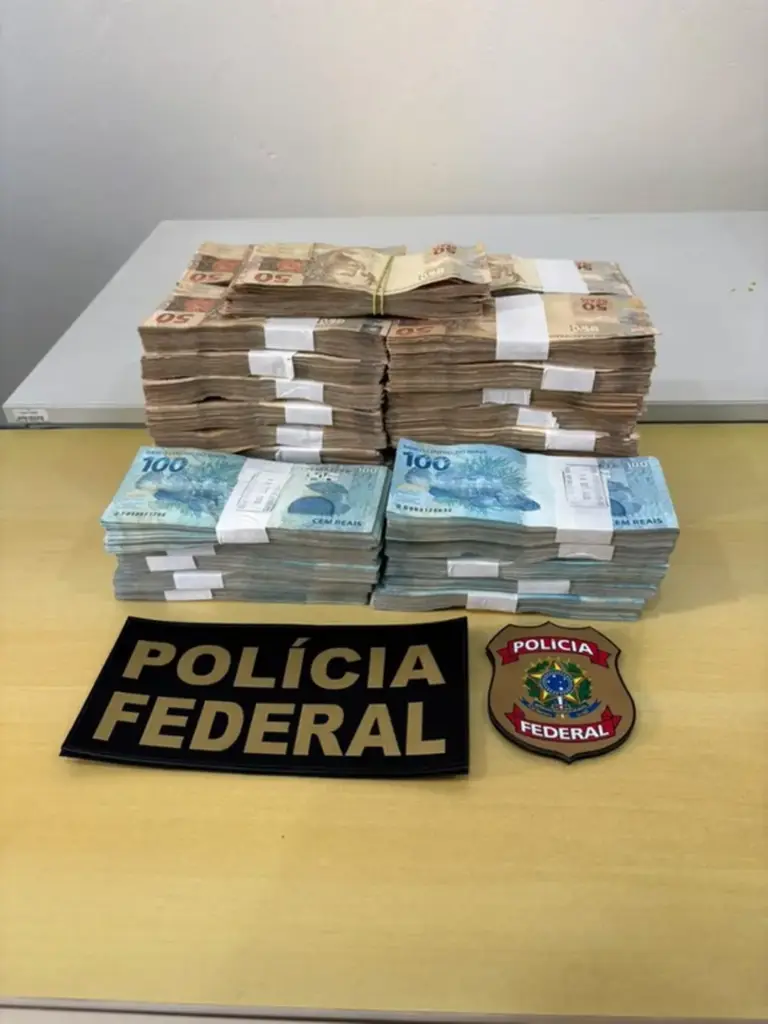 PF apreende R$ 305 mil em espécie após saque em banco do RS - Studio TV