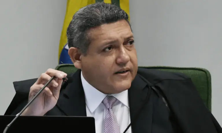 PGR terá 10 dias para se posicionar sobre revisão criminal de Bolsonaro - Studio TV