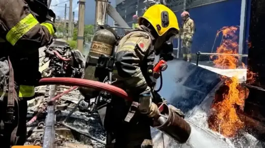 Piloto morre após avião cair sobre trilhos do metrô em Belo Horizonte - Studio TV