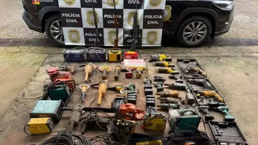 Polícia prende quatro homens e apreende armas no Norte do RS - Studio TV