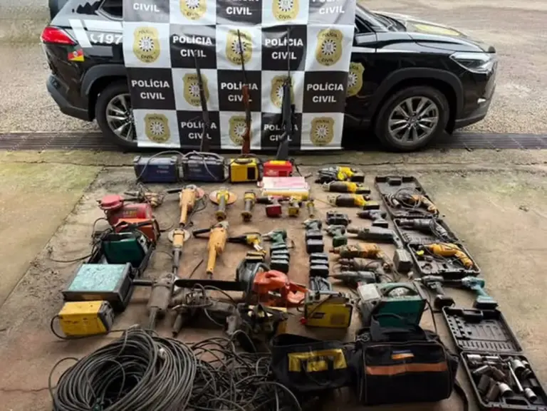 Polícia prende quatro homens e apreende armas no Norte do RS - Studio TV