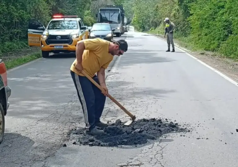 Prefeitura de Nova Bassano realiza operação tapa-buracos na ERS-324 - Studio TV
