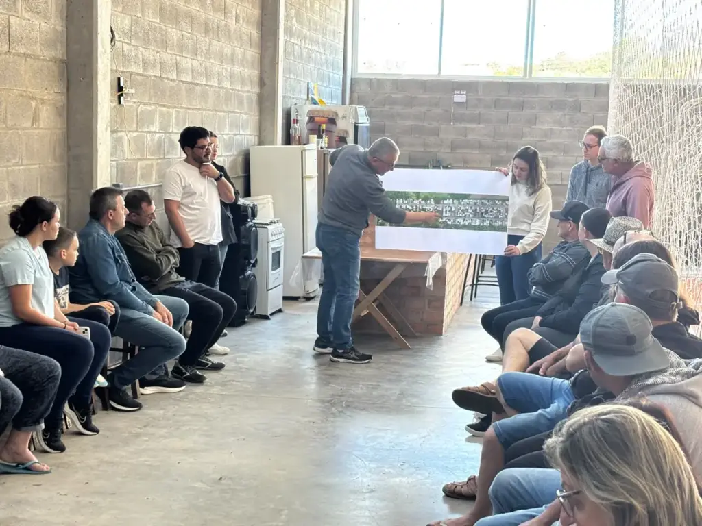 Prefeitura de Veranópolis apresenta obras de asfaltamento, drenagem e projetos para o bairro Sagrado Coração de Jesus - Studio TV