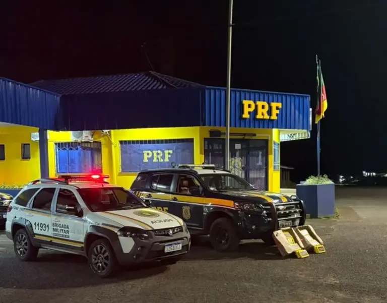 PRF apreende 62 quilos de cocaína após fuga de motorista em Vacaria - Studio TV