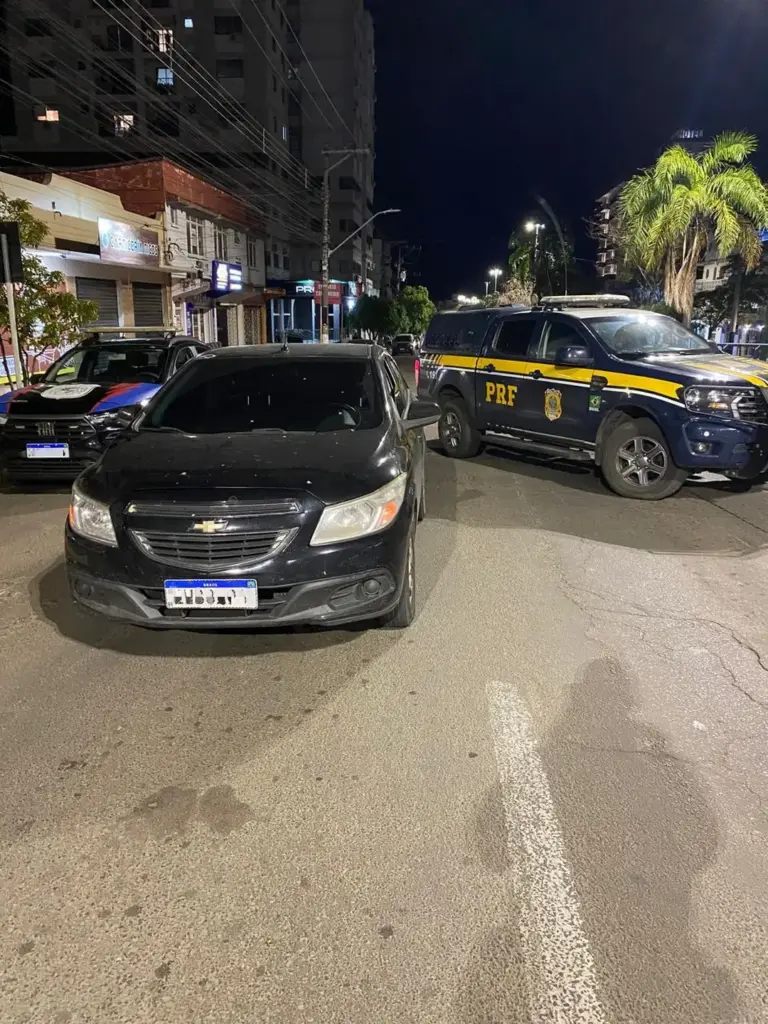 PRF e Polícia Civil prendem duas mulheres por tráfico de drogas na BR-472 - Studio TV