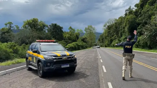 PRF inicia Operação Nossa Senhora Aparecida com reforço na fiscalização das rodovias federais do RS - Studio TV