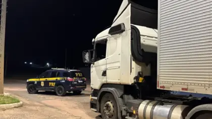 PRF prende motorista de carreta que dirigia sob efeito de cocaína no RS - Studio TV