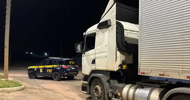 PRF prende motorista de carreta que dirigia sob efeito de cocaína no RS - Studio TV