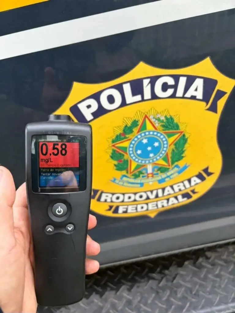 PRF prende motorista por embriaguez ao volante na BR-116, em São Leopoldo - Studio TV