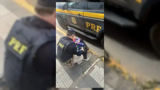 PRF prende passageiro com 21 quilos de maconha em ônibus na BR-290, em São Gabriel - Studio TV