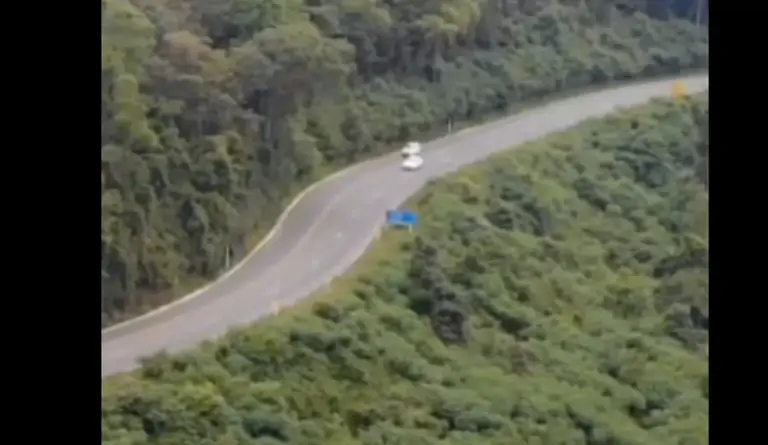 PRF usa drones para fiscalizar ultrapassagens na Serra das Antas, em Veranópolis - Studio TV