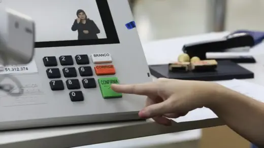 Quem faltou ao primeiro turno pode votar normalmente no segundo turno - Studio TV