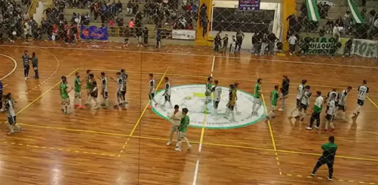 Serrano e Valverde garantem vaga na final do Campeonato Municipal de Futsal de Veranópolis 2026 - Studio TV