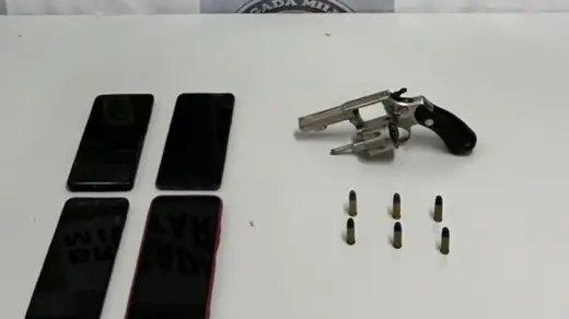 Homem de 30 anos é preso com revólver e munições durante abordagem em Caxias do Sul - Studio TV