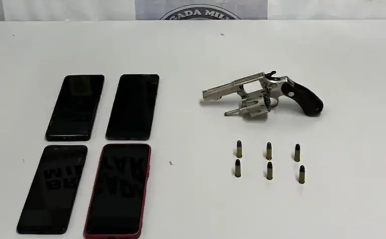 Homem de 30 anos é preso com revólver e munições durante abordagem em Caxias do Sul - Studio TV