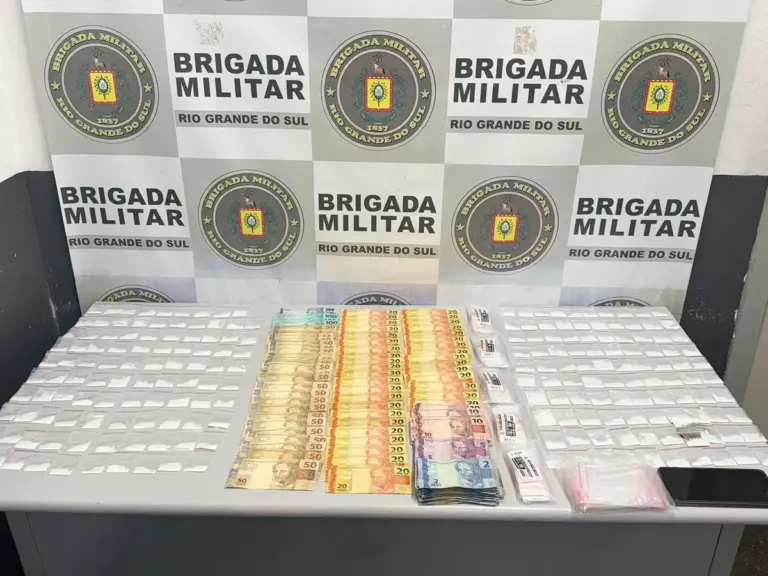 Brigada Militar prende homem e apreende 200 porções de cocaína em Caxias do Sul - Studio TV