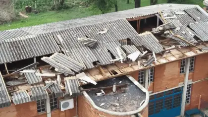 Temporal causa danos em cerca de 500 residências em São Luiz Gonzaga - Studio TV
