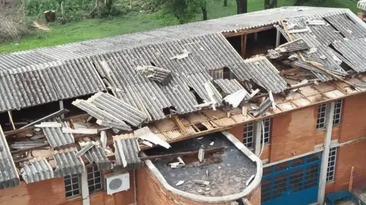 Temporal causa danos em cerca de 500 residências em São Luiz Gonzaga - Studio TV